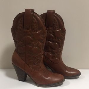 Studded Cowboy Boots!